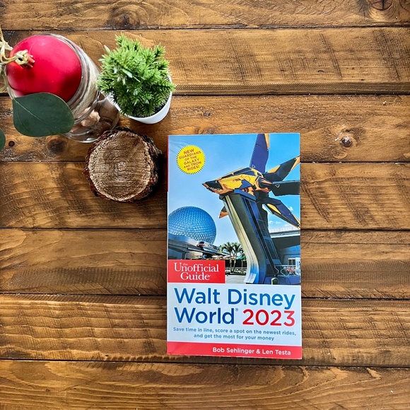 The Unofficial Guide to Walt Disney World 2023 Guide Book - Picture 2 of 5